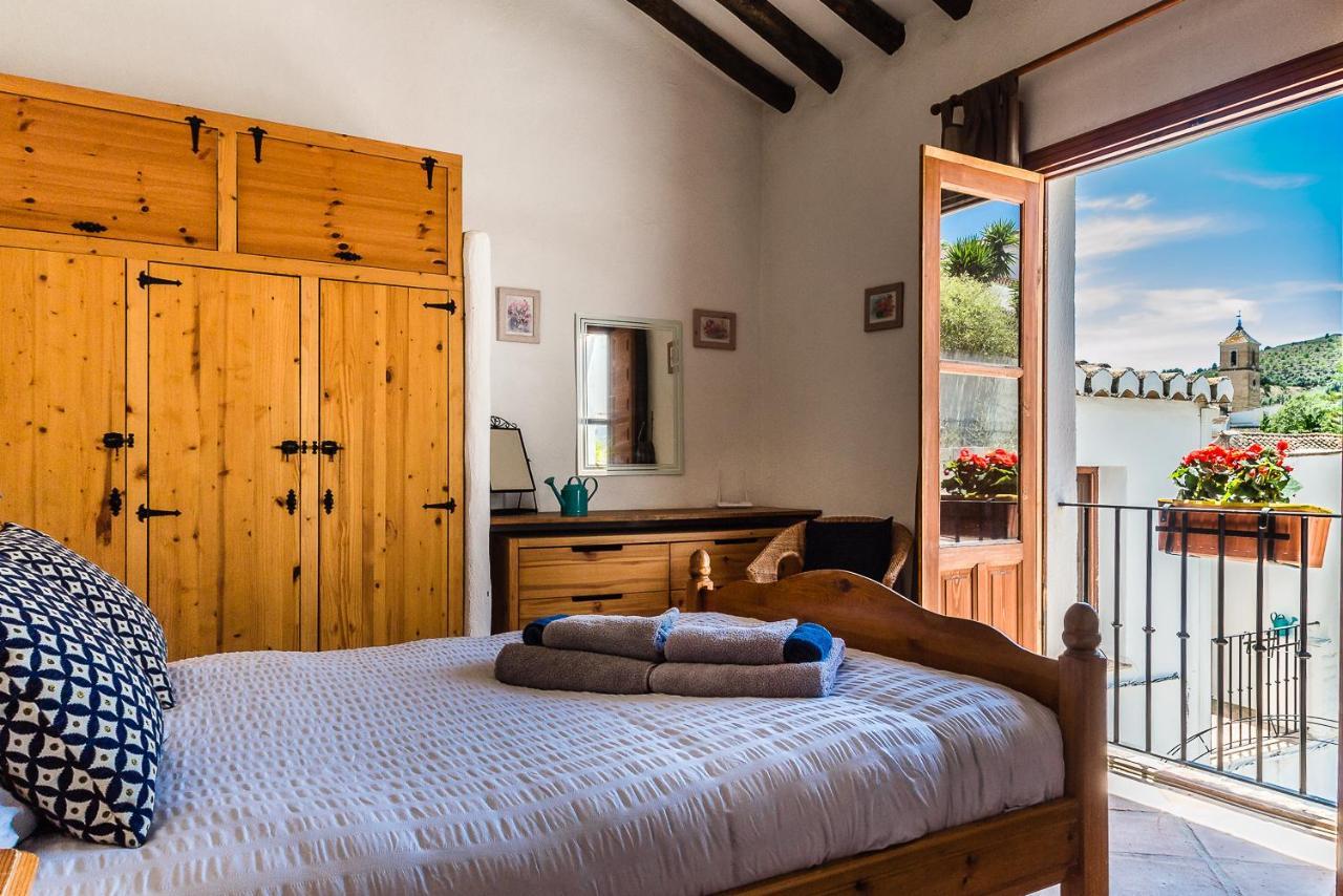Casa Mundo - 16Th Century Traditional White Village House With Pool Pinos del Valle Exterior foto